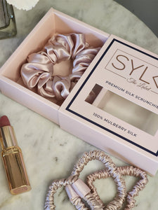 7 Reasons You Should Start Using a Silk Scrunchie Today - SYLKE The Label